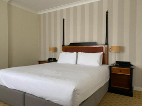 Гостиница Brook Mollington Banastre Hotel & Spa  Честер